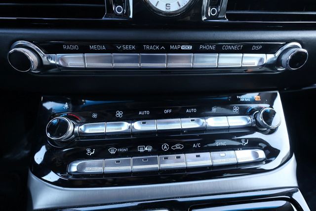 2018 Genesis G90 5.0 Ultimate Sedan 4D - 23043689 - 25