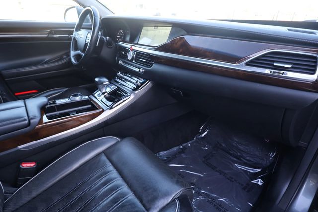 2018 Genesis G90 5.0 Ultimate Sedan 4D - 23043689 - 37