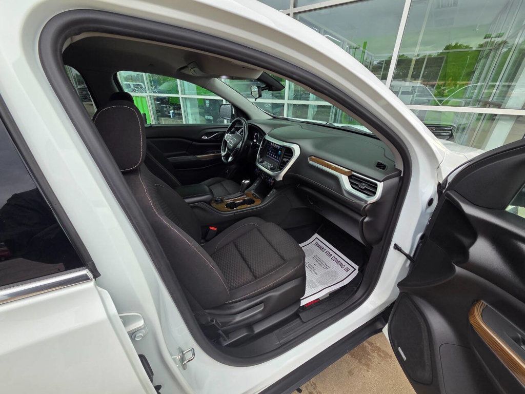 2018 Gmc Acadia SLE photo 15
