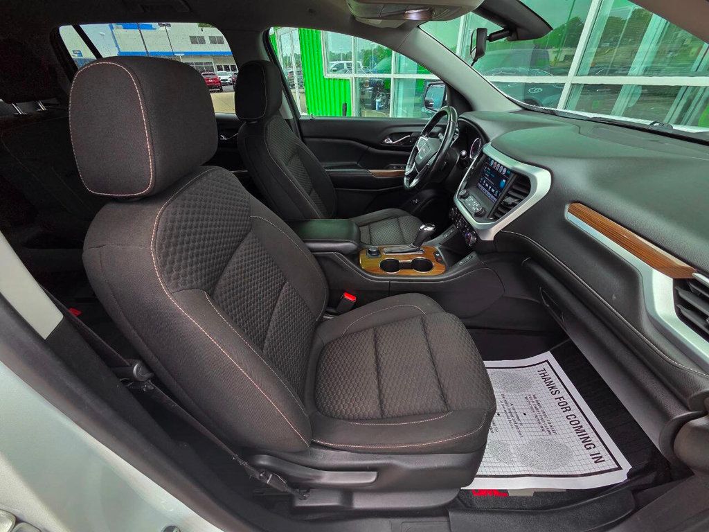 2018 Gmc Acadia SLE photo 16