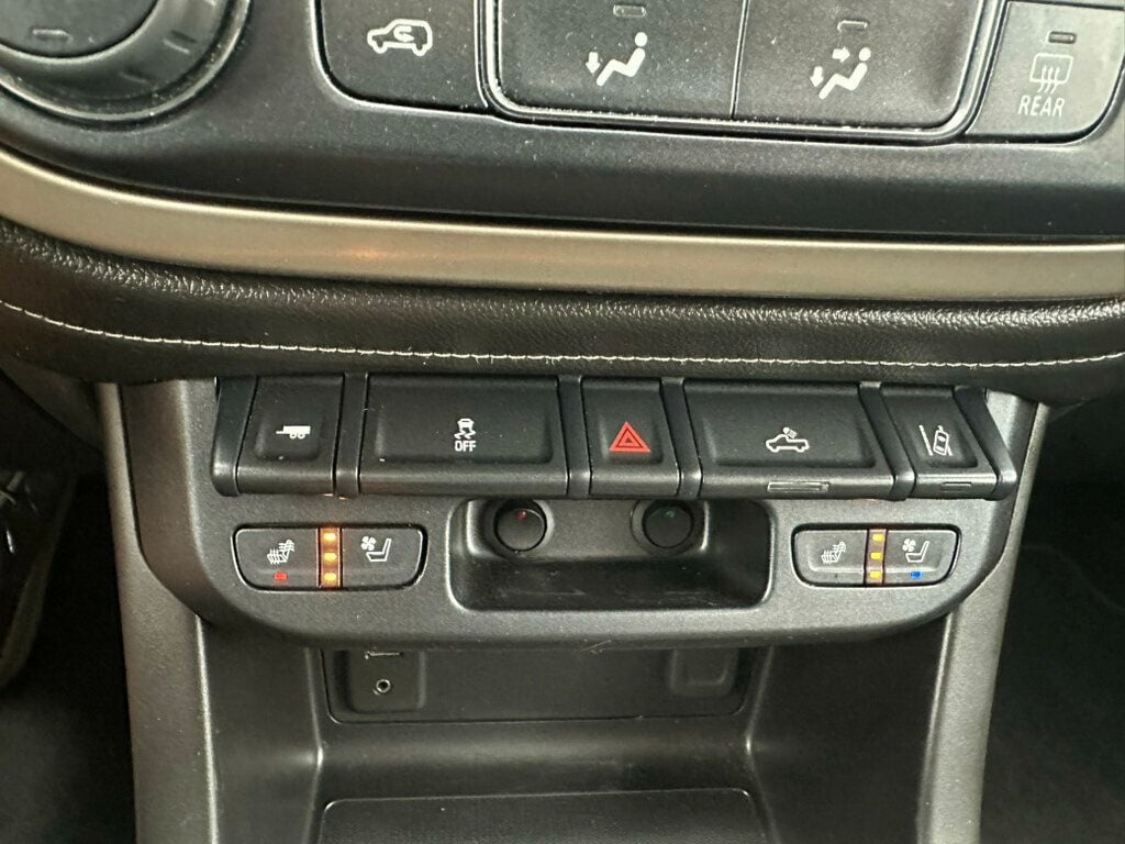 2018 GMC Canyon 4WD Crew Cab 128.3" Denali - 22933834 - 14