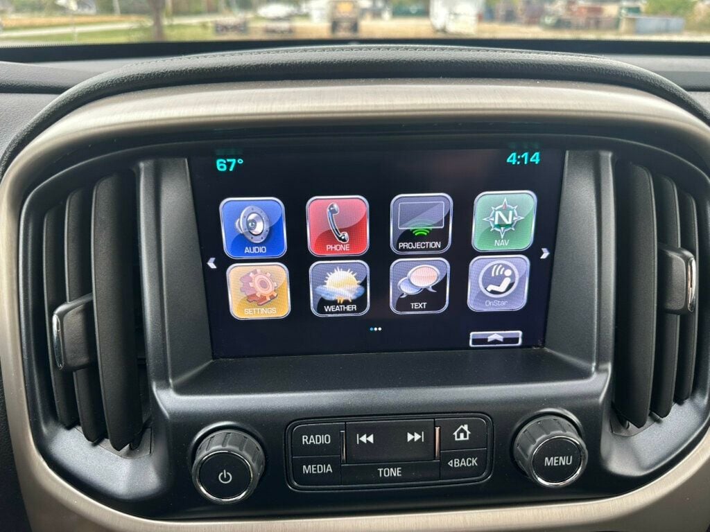 2018 GMC Canyon 4WD Crew Cab 128.3" Denali - 22933834 - 16