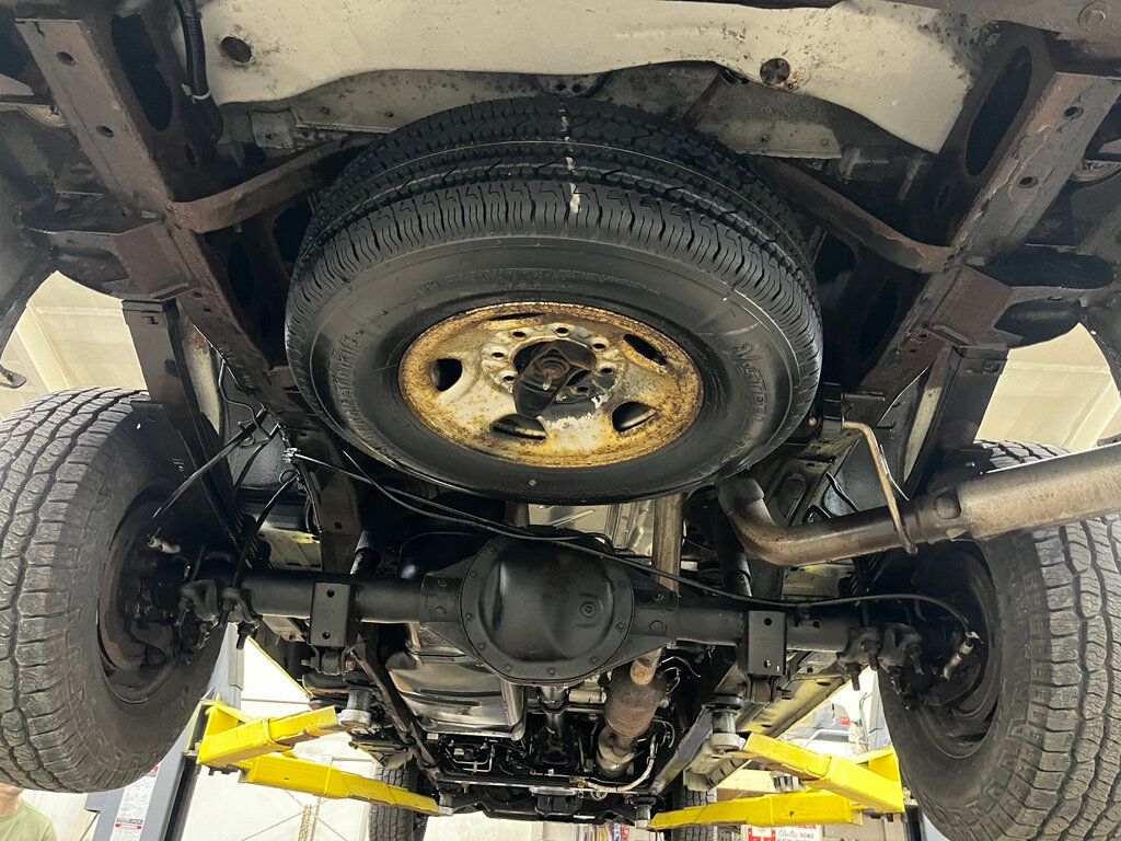 2018 GMC Savana Cargo Van Mini Duramax Turbo Diesel Work Van - 22974920 - 28