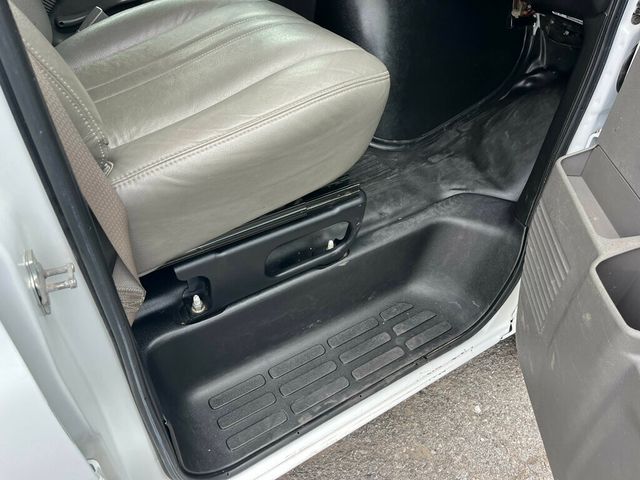 2018 GMC Savana Cargo Van Mini Duramax Turbo Diesel Work Van - 22986901 - 12