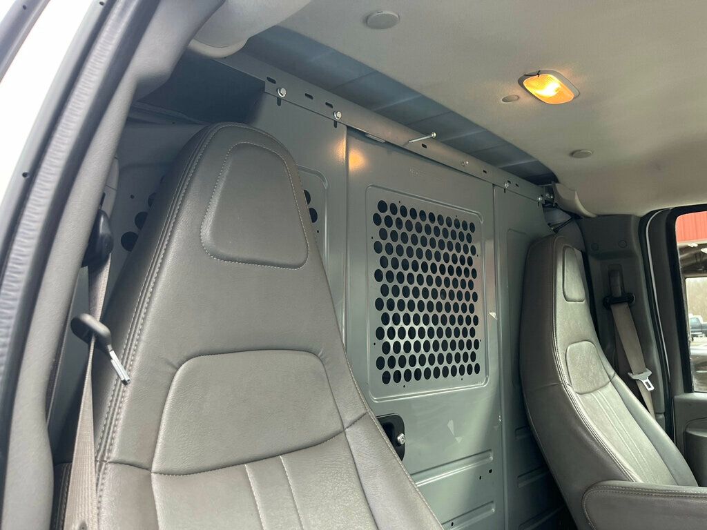 2018 GMC Savana Cargo Van Mini Duramax Turbo Diesel Work Van - 22986901 - 15
