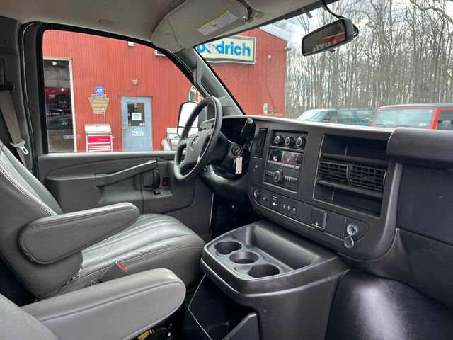 2018 GMC Savana Cargo Van Mini Duramax Turbo Diesel Work Van - 22986901 - 16