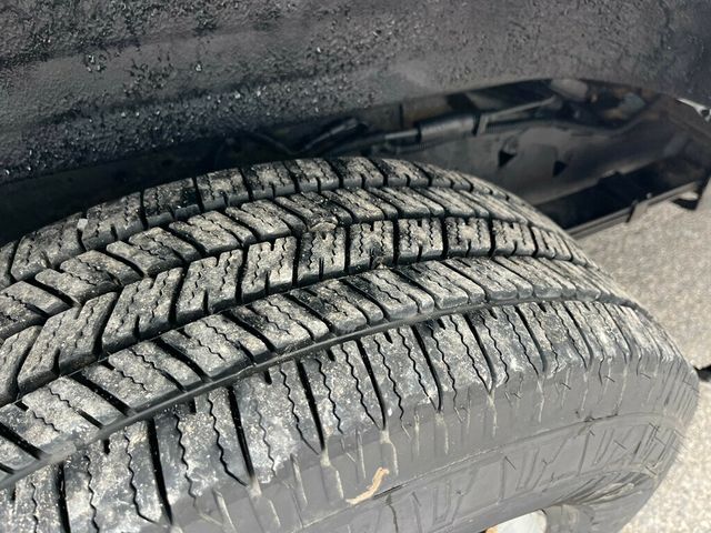 2018 GMC Savana Cargo Van Mini Duramax Turbo Diesel Work Van - 22986901 - 23