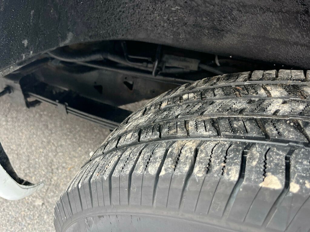 2018 GMC Savana Cargo Van Mini Duramax Turbo Diesel Work Van - 22986901 - 27