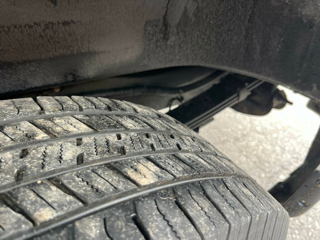 2018 GMC Savana Cargo Van Mini Duramax Turbo Diesel Work Van - 22986901 - 28