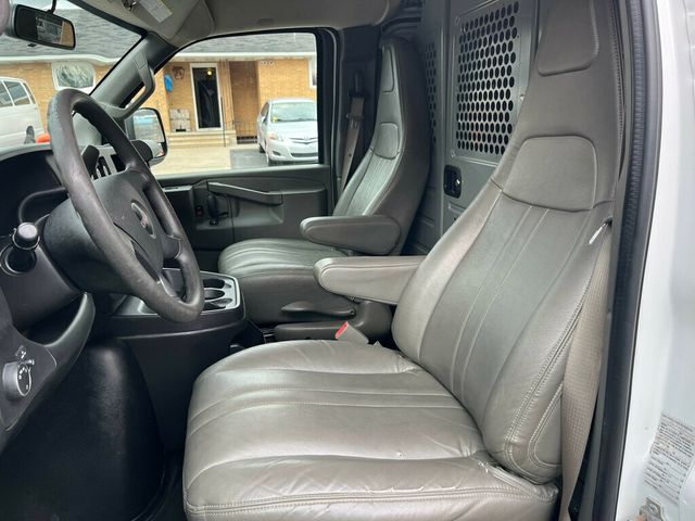 2018 GMC Savana Cargo Van Mini Duramax Turbo Diesel Work Van - 22986901 - 34
