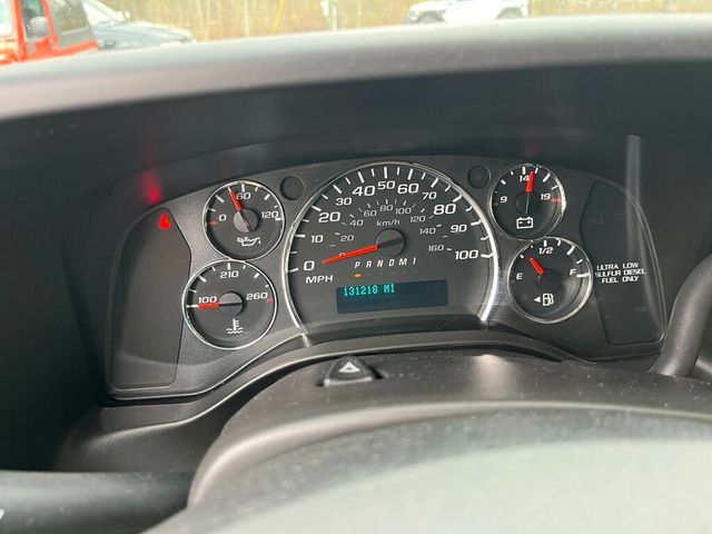 2018 GMC Savana Cargo Van Mini Duramax Turbo Diesel Work Van - 22986901 - 37