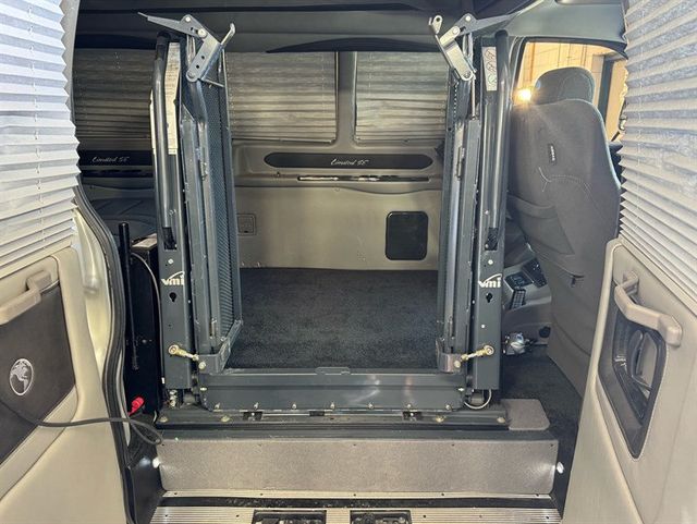 2018 GMC Savana Cargo Van RWD 2500 135" - 22915202 - 21