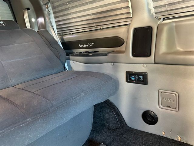 2018 GMC Savana Cargo Van RWD 2500 135" - 22915202 - 25