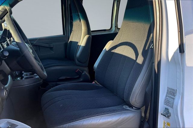 2018 GMC Savana Cargo Van RWD 2500 135" - 23009757 - 9