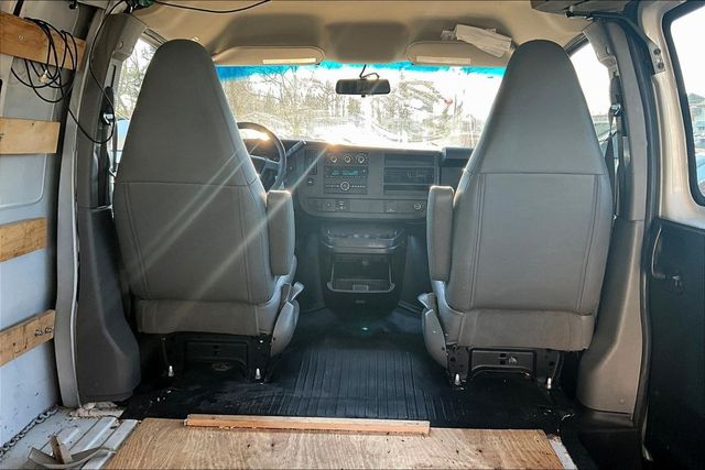 2018 GMC Savana Cargo Van RWD 2500 135" - 23009757 - 16