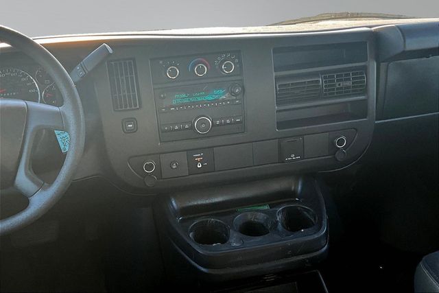 2018 GMC Savana Cargo Van RWD 2500 135" - 23009757 - 21