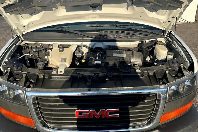 2018 GMC Savana Cargo Van RWD 2500 135" - 23009757 - 29