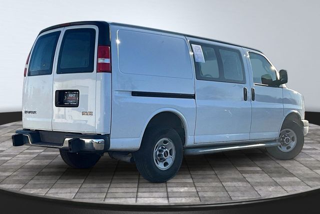2018 GMC Savana 2500's photo