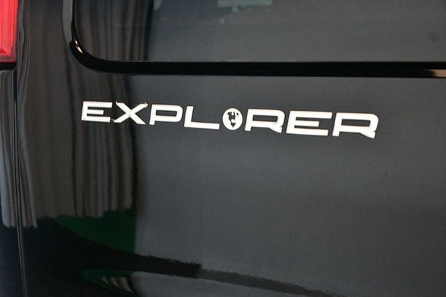 2018 GMC Savana Cargo Van RWD 2500 155" - 22982754 - 18