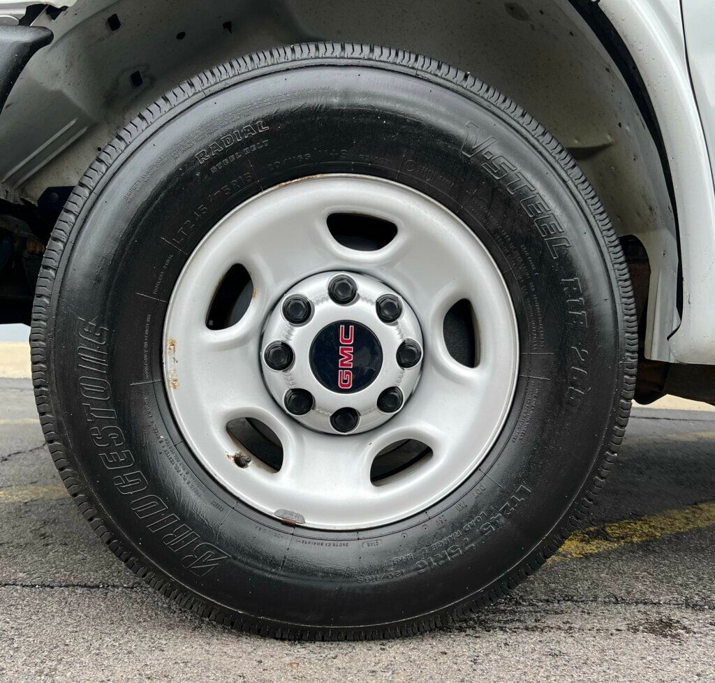 2018 Gmc Savana Cargo 3500 photo 16