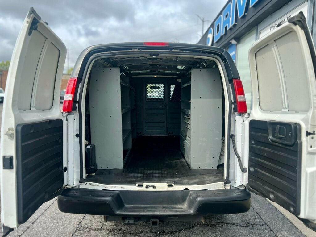 2018 Gmc Savana Cargo 3500 photo 6