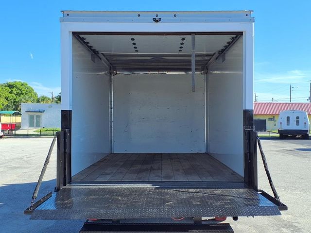 2018 GMC Savana Commercial Cutaway 3500 Van 159" - 22900817 - 21