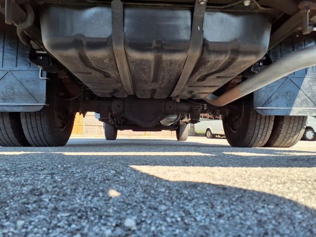 2018 GMC Savana Commercial Cutaway 3500 Van 159" - 22900817 - 26