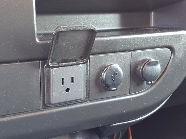 2018 GMC Savana Commercial Cutaway 3500 Van 159" - 22900817 - 30