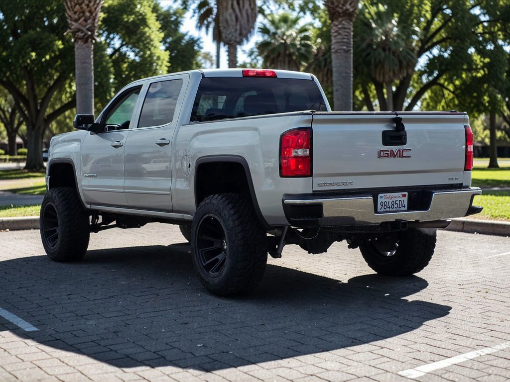 2018 GMC Sierra 1500 2WD Crew Cab 143.5" SLE - 22986682 - 3