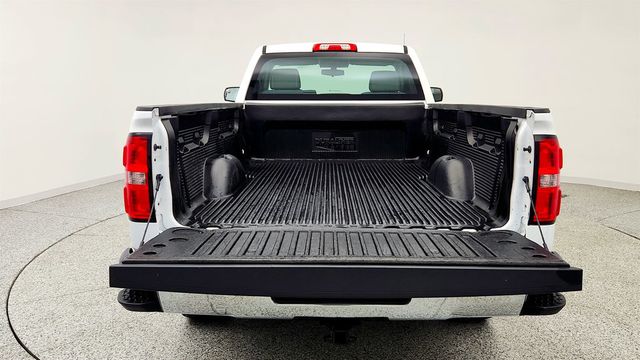 2018 GMC Sierra 1500  2WD Reg Cab 133.0'' w/ 5.3L EcoTec3 V8 - 23021156 - 19
