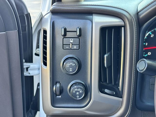 2018 GMC Sierra 1500 4WD Crew Cab 143.5" Denali - 23101512 - 43