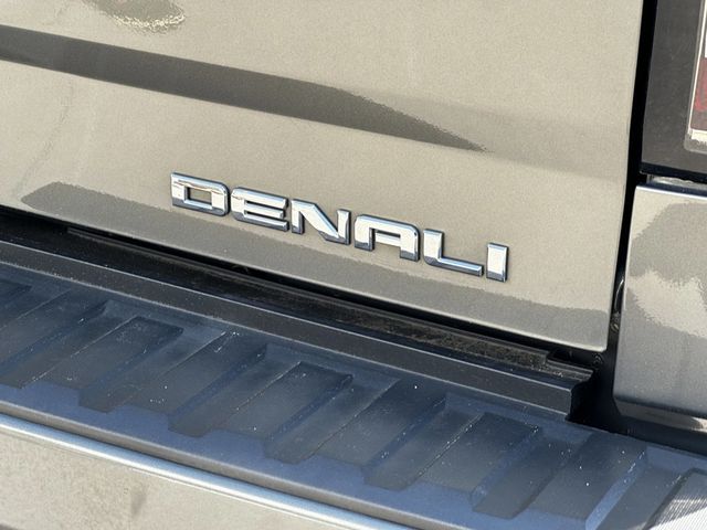 2018 GMC Sierra 1500 Denali - 22390714 - 24