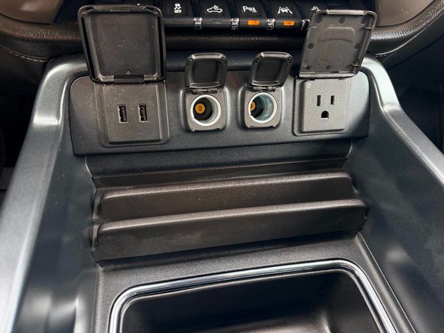 2018 GMC Sierra 1500 Denali 4x4 4dr Crew Cab 5.8 ft. SB - 23009463 - 40