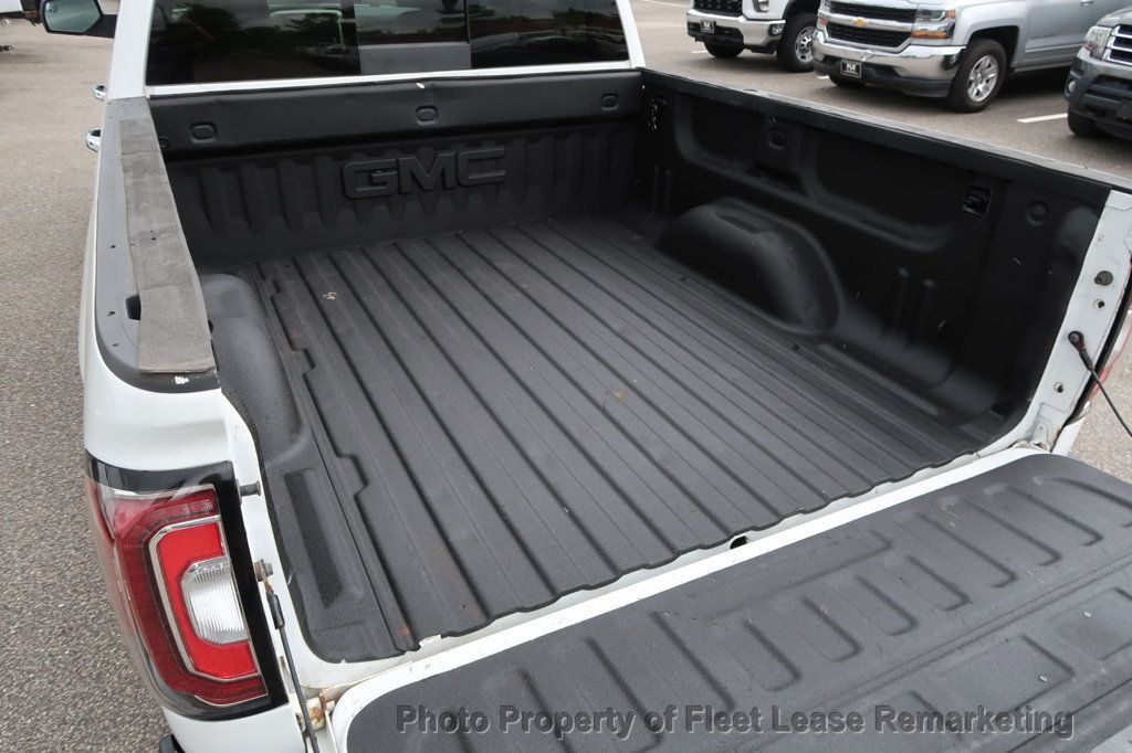 2018 GMC Sierra 1500 Sierra 1500 4WD Crew Cab SLT - 22915212 - 17