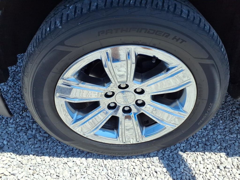 2018 GMC Sierra 1500 SLT Pickup 4D 5 3/4 ft - 23057659 - 4