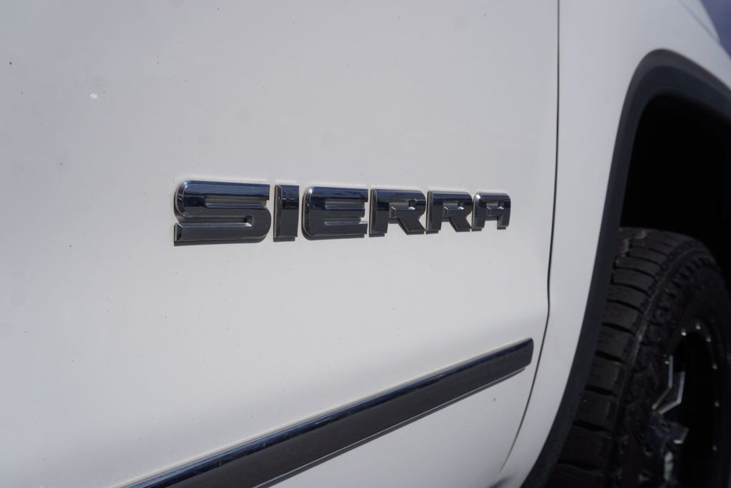 2018 GMC Sierra 1500 SLT Z71 - 23084189 - 17