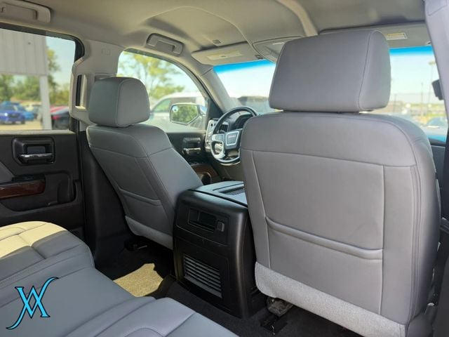 2018 GMC Sierra 1500 Crew Cab SLT Pickup 4D 5 3/4 ft - 23055924 - 19