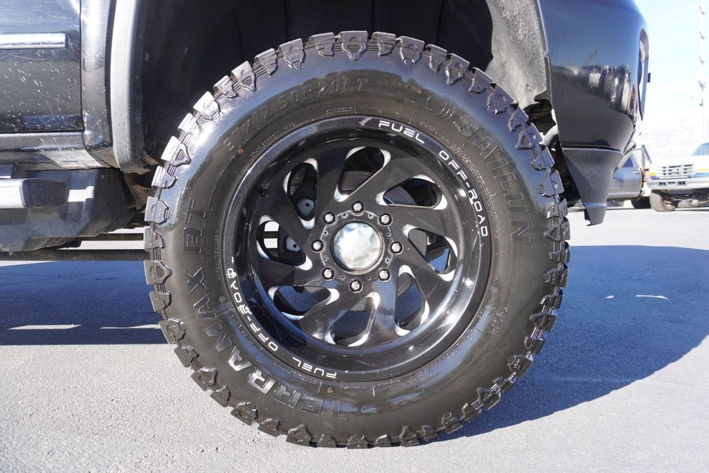 2018 GMC Sierra 3500HD DENALI HD - 23089501 - 14