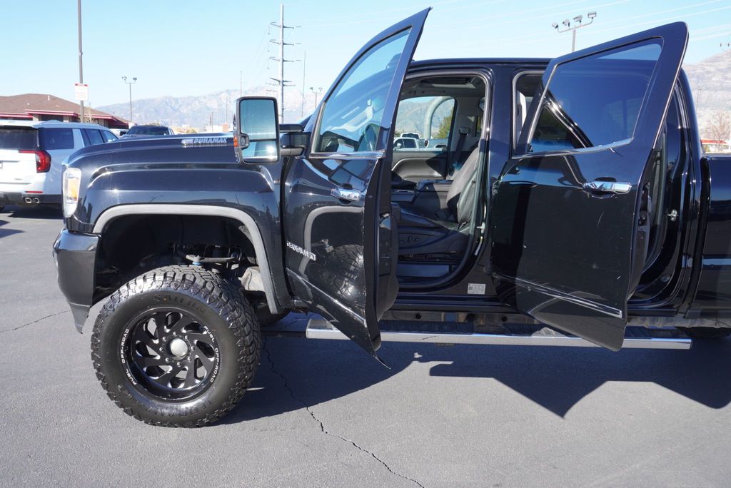 2018 GMC Sierra 3500HD DENALI HD - 23089501 - 20