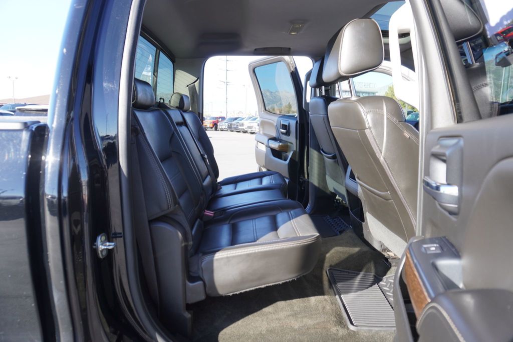 2018 GMC Sierra 3500HD DENALI HD - 23089501 - 22