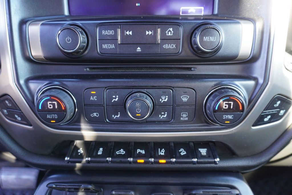 2018 GMC Sierra 3500HD DENALI HD - 23089501 - 34