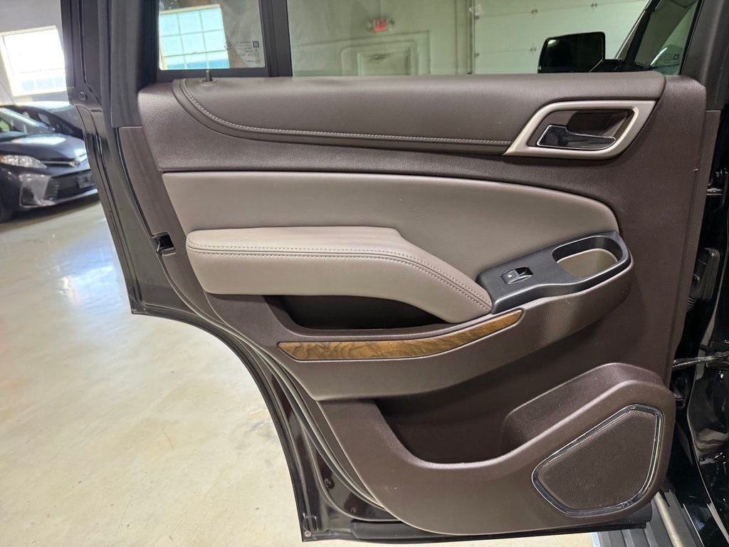 2018 GMC Yukon 4WD 4dr Denali - 23078243 - 31
