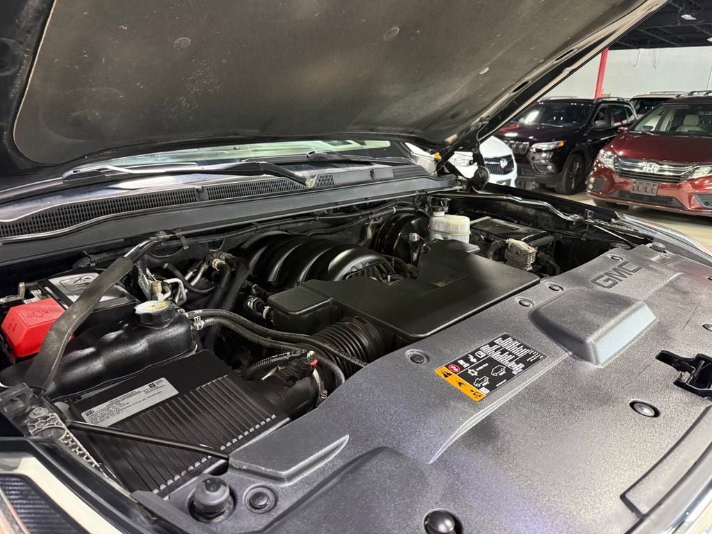 2018 GMC Yukon 4WD 4dr Denali - 23078243 - 42