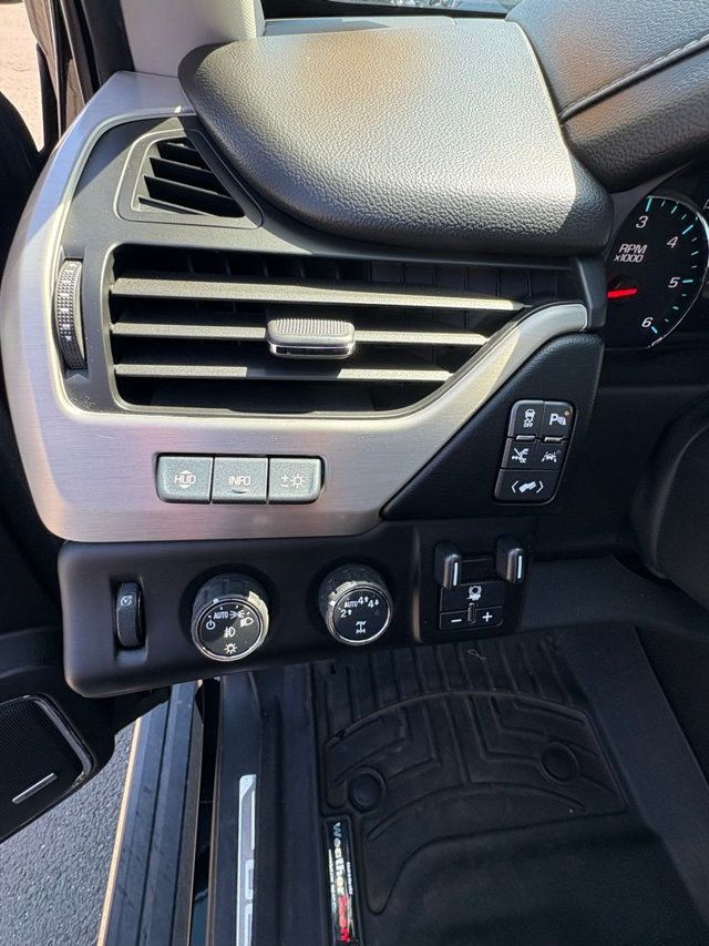 2018 GMC Yukon 4WD 4dr Denali - 23001883 - 12