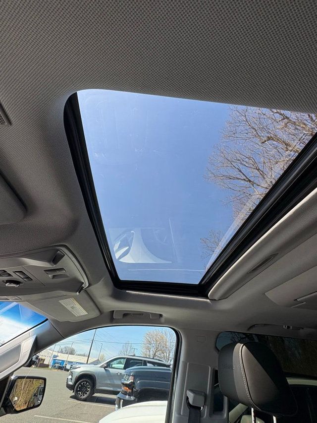 2018 GMC Yukon 4WD 4dr Denali - 23001883 - 17