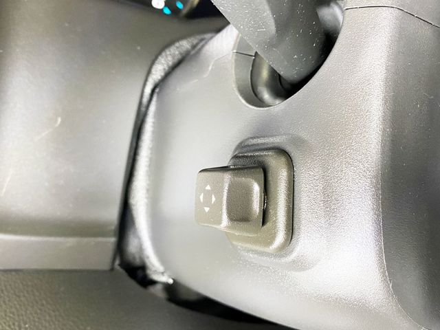 2018 GMC Yukon 4WD 4dr Denali - 22987485 - 35