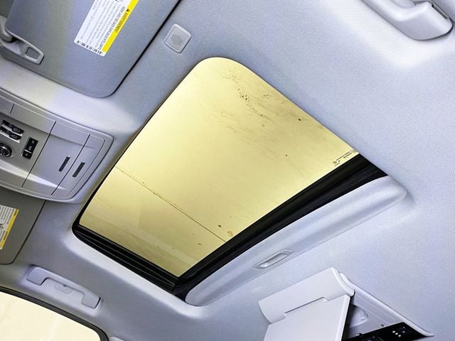 2018 GMC Yukon 4WD 4dr Denali - 22987485 - 49