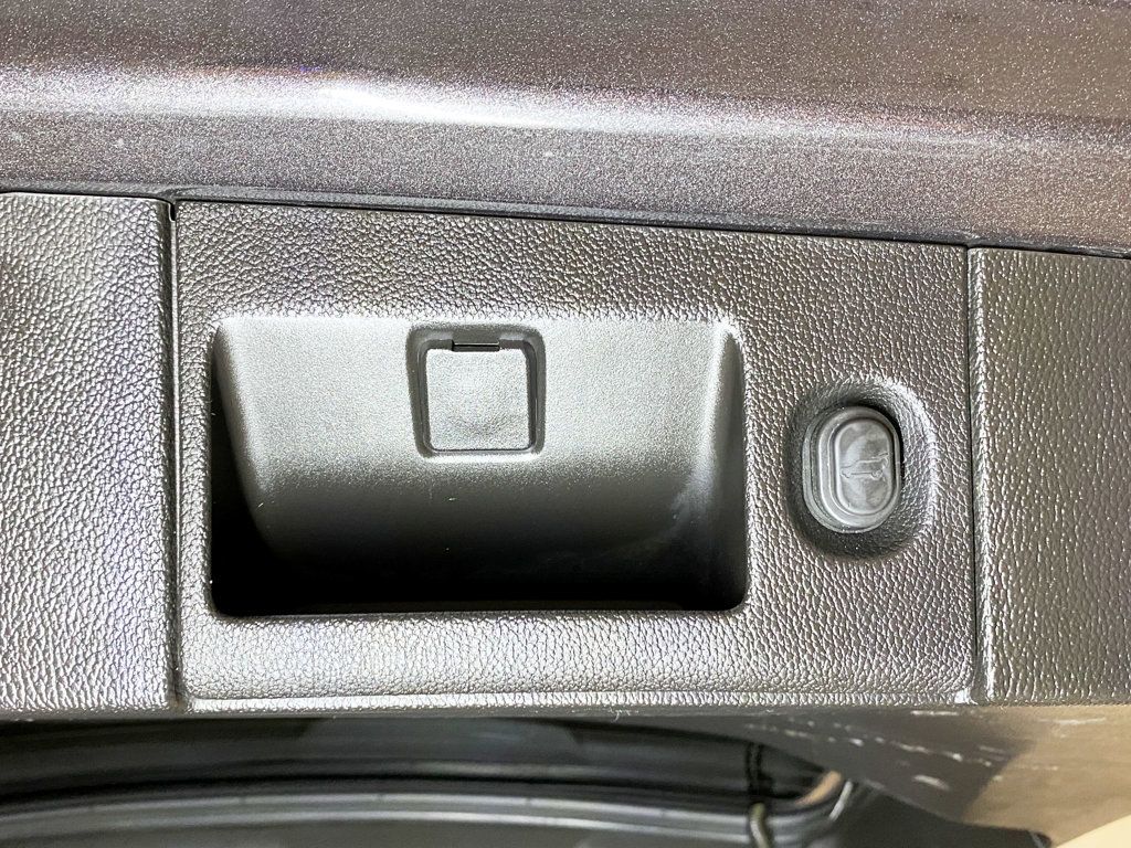 2018 GMC Yukon 4WD 4dr Denali - 22987485 - 74