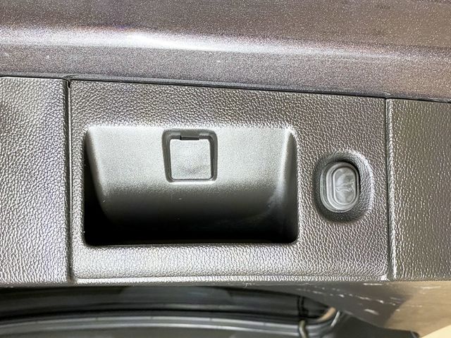 2018 GMC Yukon 4WD 4dr Denali - 22987485 - 74