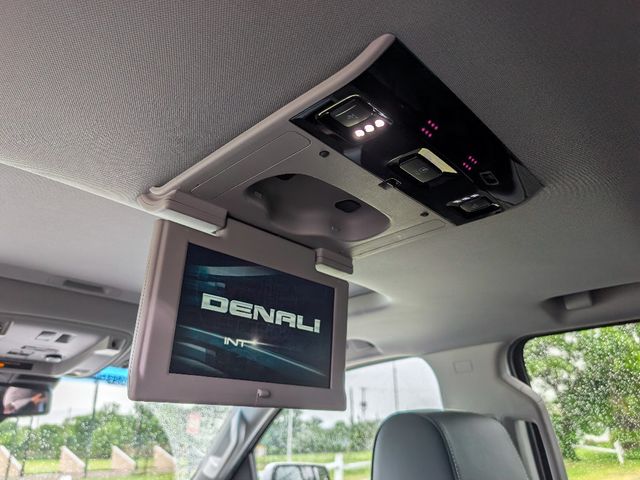 2018 GMC Yukon 4WD 4dr Denali - 23030974 - 18